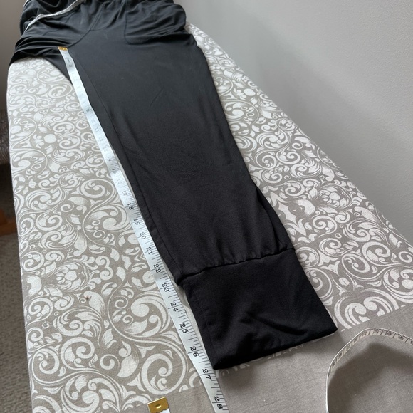 Varley Black Parkhust Fluid Stretch Jersey Joggers - Picture 5 of 10